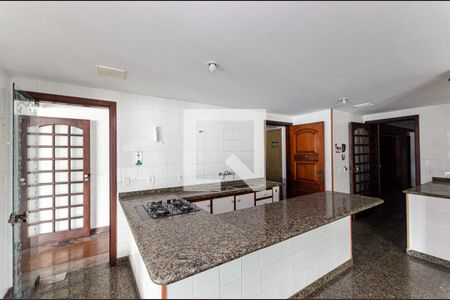 Apartamento para alugar com 600m², 5 quartos e 1 vaga Apartamento para alugar com 600m², 5 quartos e 1 vagaCozinha