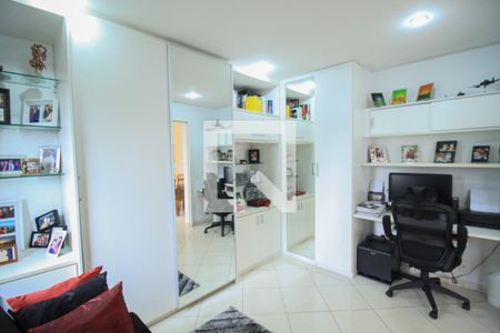 Apartamento para alugar com 170m², 3 quartos e 2 vagas Apartamento para alugar com 170m², 3 quartos e 2 vagasQuarto 3