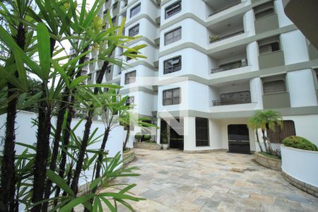 Apartamento para alugar com 170m², 3 quartos e 2 vagas Apartamento para alugar com 170m², 3 quartos e 2 vagasÁrea comum