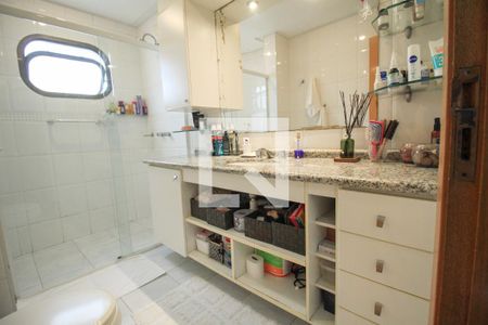 Apartamento para alugar com 170m², 3 quartos e 2 vagas Apartamento para alugar com 170m², 3 quartos e 2 vagasBanheiro1