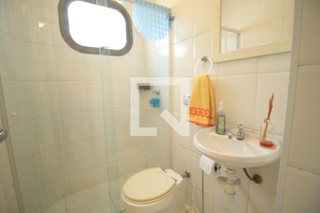 Apartamento para alugar com 170m², 3 quartos e 2 vagas Apartamento para alugar com 170m², 3 quartos e 2 vagasBanheiro de Serviço