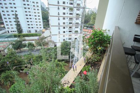 Apartamento para alugar com 170m², 3 quartos e 2 vagas Apartamento para alugar com 170m², 3 quartos e 2 vagasVista