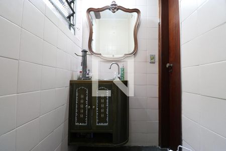 Casa à venda com 232m², 2 quartos e 1 vagaLavabo