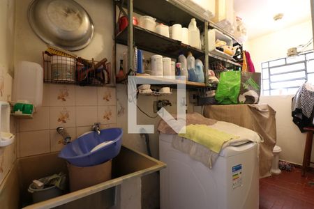 Casa à venda com 232m², 2 quartos e 1 vagaÁrea de Serviço