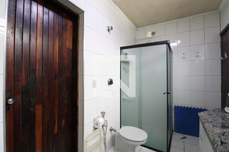 Casa à venda com 232m², 2 quartos e 1 vagaBanheiro da Suíte