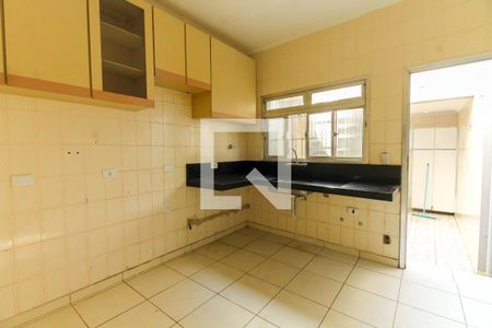 Casa à venda com 150m², 3 quartos e 2 vagasCozinha