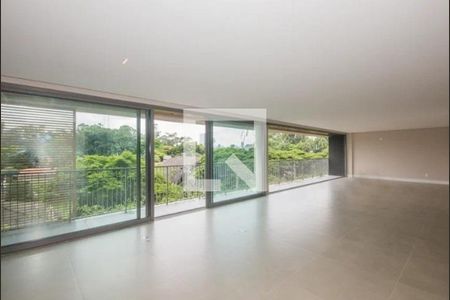 Apartamento à venda com 252m², 3 quartos e 4 vagas