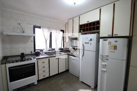 Apartamento à venda com 143m², 4 quartos e 2 vagasCozinha
