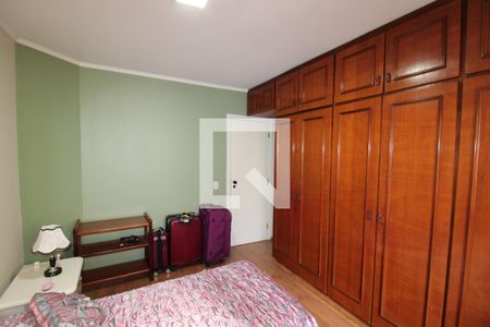 Apartamento à venda com 143m², 4 quartos e 2 vagasQuarto 2