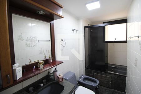 Apartamento à venda com 143m², 4 quartos e 2 vagasBanheiro 1