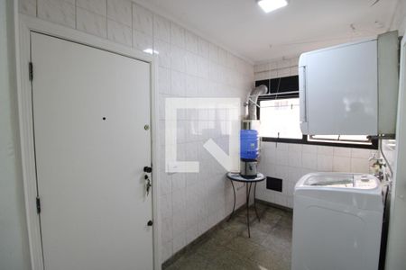 Apartamento à venda com 143m², 4 quartos e 2 vagasÁrea de Serviço