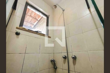 Apartamento à venda com 328m², 4 quartos e 3 vagasBanheiro da Suíte 2