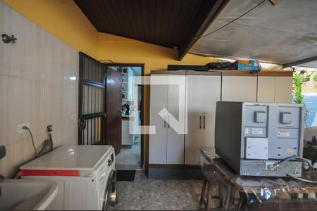 Casa à venda com 194m², 3 quartos e 4 vagas Casa à venda com 194m², 3 quartos e 4 vagasÁrea de Serviço