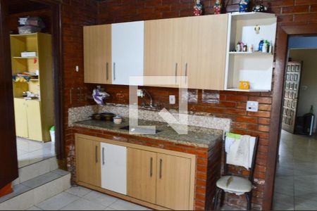 Casa de condomínio para alugar com 200m², 3 quartos e 4 vagasCozinha