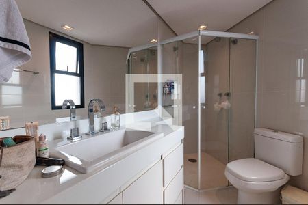 Apartamento à venda com 155m², 3 quartos e 3 vagas Apartamento à venda com 155m², 3 quartos e 3 vagasBanheiro do quarto 1 Suíte