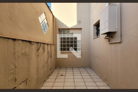 Casa à venda com 244m², 3 quartos e 5 vagas Casa à venda com 244m², 3 quartos e 5 vagasArea externa