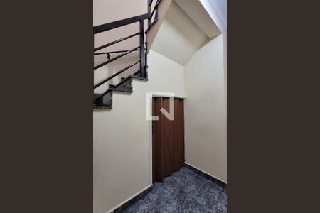 Casa à venda com 244m², 3 quartos e 5 vagas Casa à venda com 244m², 3 quartos e 5 vagasCorredor