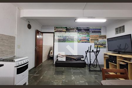 Casa à venda com 244m², 3 quartos e 5 vagas Casa à venda com 244m², 3 quartos e 5 vagasCozinha 2