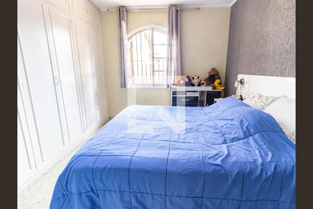 Casa à venda com 280m², 4 quartos e 2 vagas Casa à venda com 280m², 4 quartos e 2 vagasQuarto 2