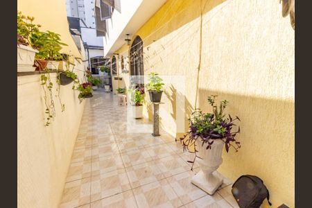 Casa à venda com 280m², 4 quartos e 2 vagas Casa à venda com 280m², 4 quartos e 2 vagasÁrea de Serviço e Quintal