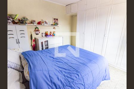 Casa à venda com 280m², 4 quartos e 2 vagas Casa à venda com 280m², 4 quartos e 2 vagasQuarto 2