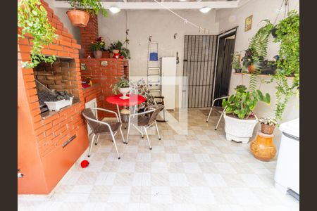 Casa à venda com 280m², 4 quartos e 2 vagas Casa à venda com 280m², 4 quartos e 2 vagasÁrea de Serviço e Quintal