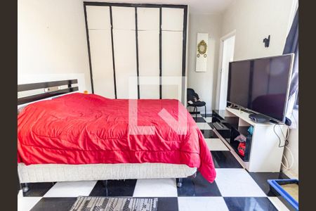 Casa à venda com 280m², 4 quartos e 2 vagas Casa à venda com 280m², 4 quartos e 2 vagasQuarto 3