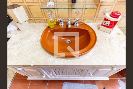 Casa à venda com 280m², 4 quartos e 2 vagas Casa à venda com 280m², 4 quartos e 2 vagasBanheiro da Suíte