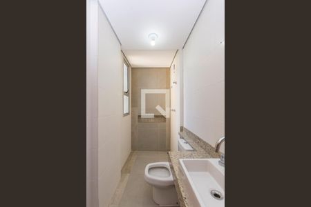 Apartamento à venda com 68m², 2 quartos e 2 vagasBanheiro da Suíte