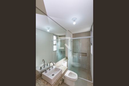 Apartamento à venda com 68m², 2 quartos e 2 vagasBanheiro Social