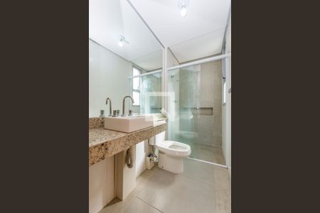 Apartamento à venda com 68m², 2 quartos e 2 vagasBanheiro Social