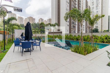 Studio à venda com 29m², 1 quarto e sem vaga Studio à venda com 29m², 1 quarto e sem vagaÁrea comum - Piscina