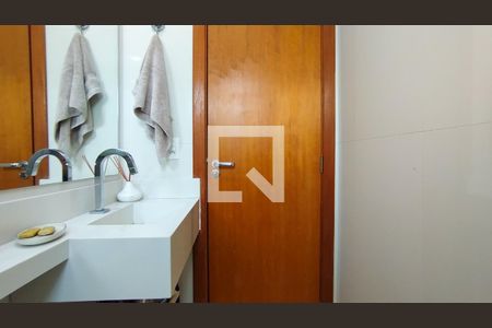 Apartamento à venda com 164m², 3 quartos e 2 vagas Apartamento à venda com 164m², 3 quartos e 2 vagasBanheiro Social