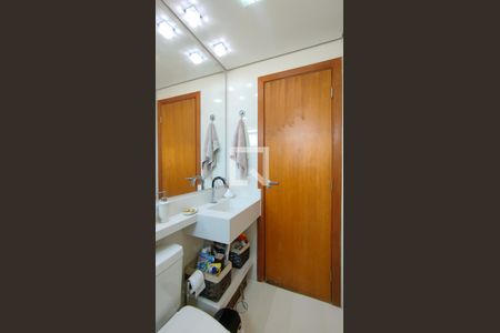 Apartamento à venda com 164m², 3 quartos e 2 vagas Apartamento à venda com 164m², 3 quartos e 2 vagasBanheiro Social