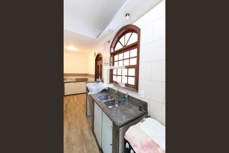 Casa de condomínio à venda com 280m², 5 quartos e 2 vagas