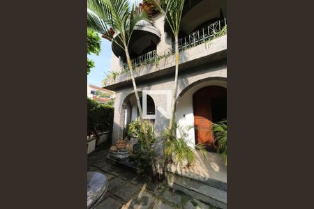 Casa de condomínio à venda com 280m², 5 quartos e 2 vagas