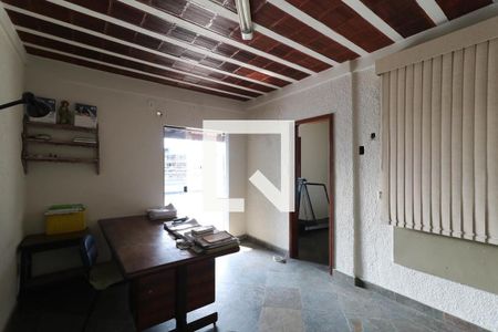 Casa de condomínio à venda com 280m², 5 quartos e 2 vagas