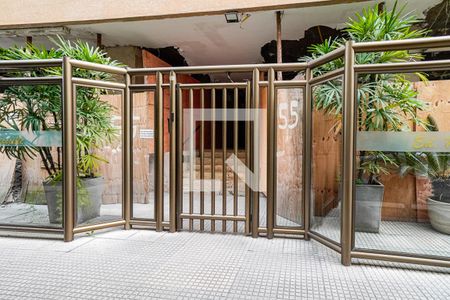 Apartamento à venda com 110m², 3 quartos e 1 vaga Apartamento à venda com 110m², 3 quartos e 1 vagaEntrada