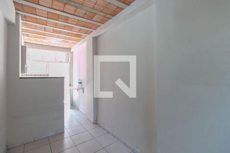 Sala/Quarto  de casa para alugar com 1 quarto, 60m² em Madre Gertrudes, Belo Horizonte