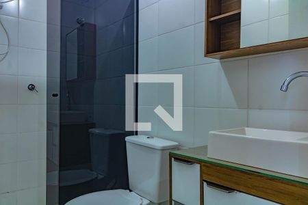 Apartamento para alugar com 33m², 2 quartos e sem vaga Apartamento para alugar com 33m², 2 quartos e sem vagaBanheiro 1