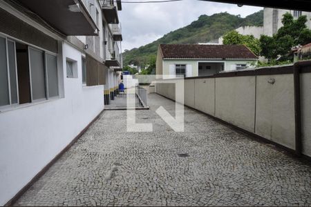 Apartamento à venda com 65m², 2 quartos e 1 vagaÁrea comum