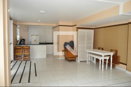 Apartamento à venda com 65m², 2 quartos e 1 vagaÁrea comum