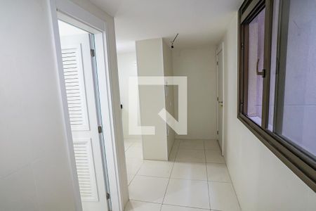 Apartamento à venda com 154m², 3 quartos e 1 vaga Apartamento à venda com 154m², 3 quartos e 1 vagaÁrea de Serviço