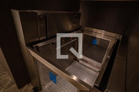 Apartamento à venda com 154m², 3 quartos e 1 vaga Apartamento à venda com 154m², 3 quartos e 1 vagaÁrea comum