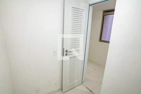 Apartamento à venda com 154m², 3 quartos e 1 vaga Apartamento à venda com 154m², 3 quartos e 1 vagaÁrea de Serviço - quarto