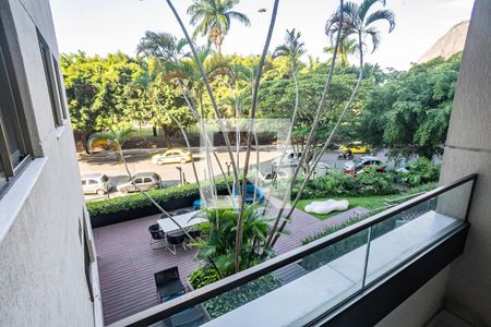 Apartamento à venda com 154m², 3 quartos e 1 vaga Apartamento à venda com 154m², 3 quartos e 1 vagaQuarto 2 suite - varanda