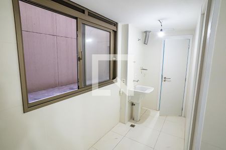 Apartamento à venda com 154m², 3 quartos e 1 vaga Apartamento à venda com 154m², 3 quartos e 1 vagaÁrea de Serviço