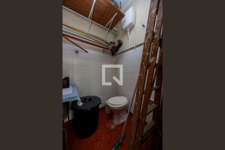 Casa à venda com 250m², 3 quartos e 1 vaga Casa à venda com 250m², 3 quartos e 1 vagaÁrea de Serviço - Banheiro