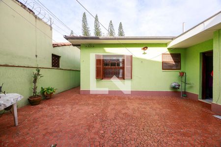 Casa à venda com 250m², 3 quartos e 1 vaga Casa à venda com 250m², 3 quartos e 1 vagaQuintal