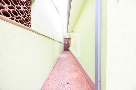 Casa à venda com 250m², 3 quartos e 1 vaga Casa à venda com 250m², 3 quartos e 1 vagaCorredor